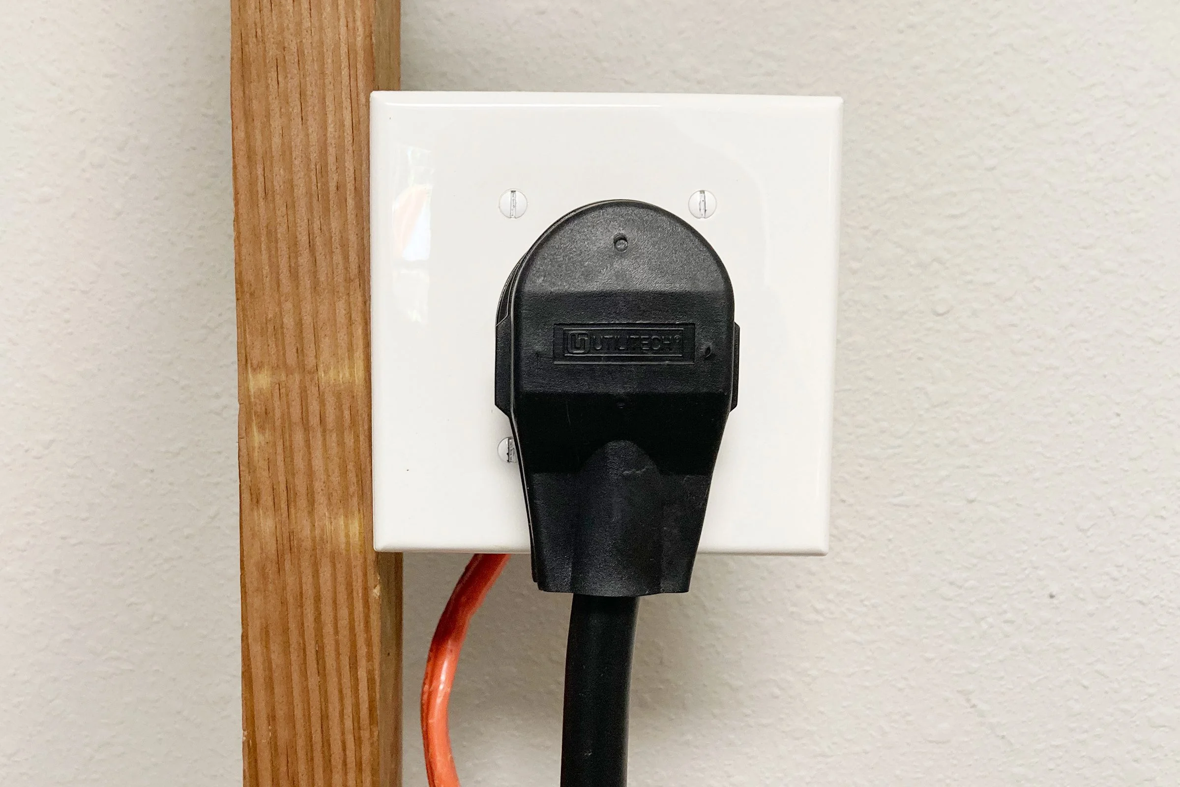 Electrical outlet with a 240-volt circuit, necessary for optimal dryer performance