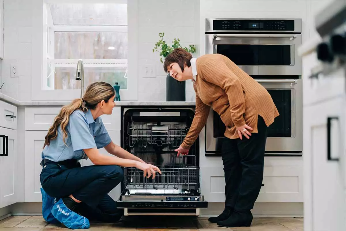 Common Oven Problems We Fix in Winnipeg