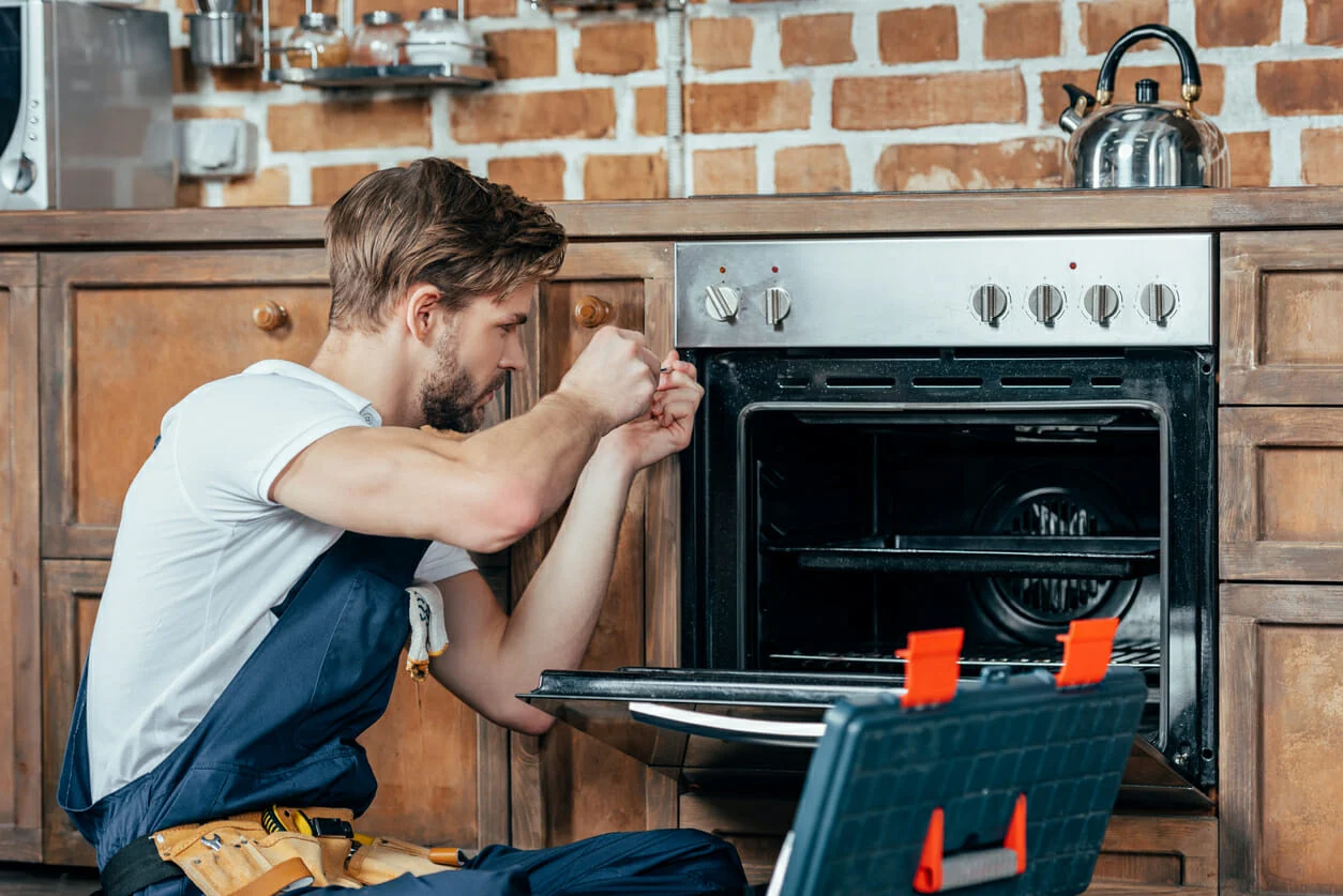 RightFix Oven Repair Services in Winnipeg